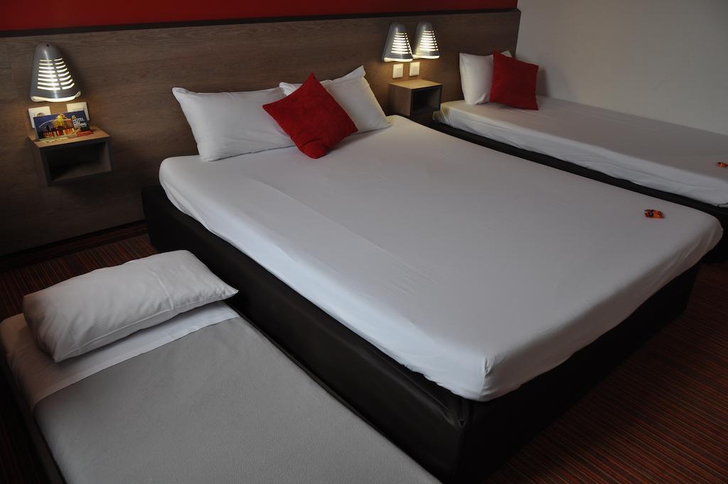 Hotel Clermont Estaing Luaran gambar