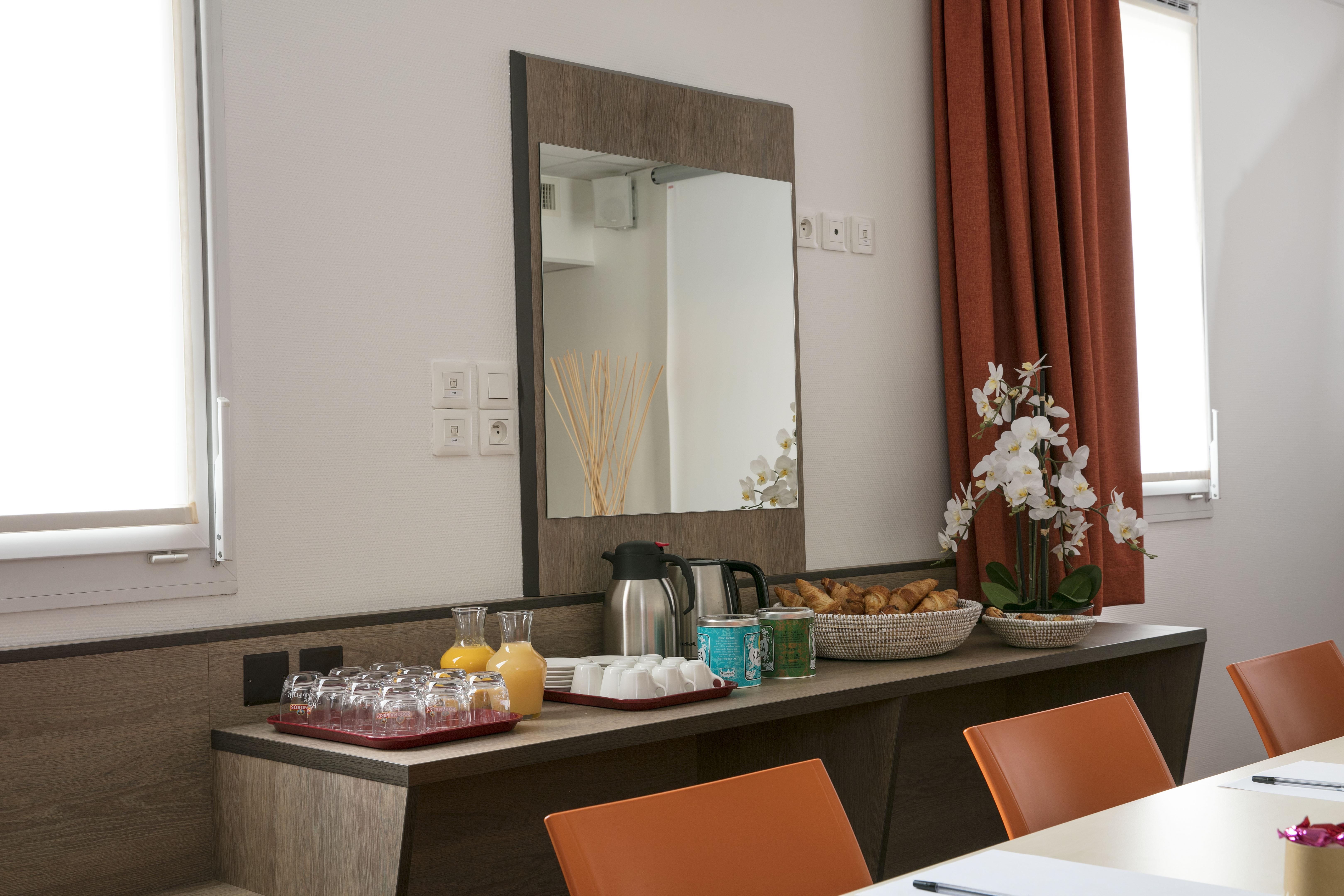 Hotel Clermont Estaing Luaran gambar