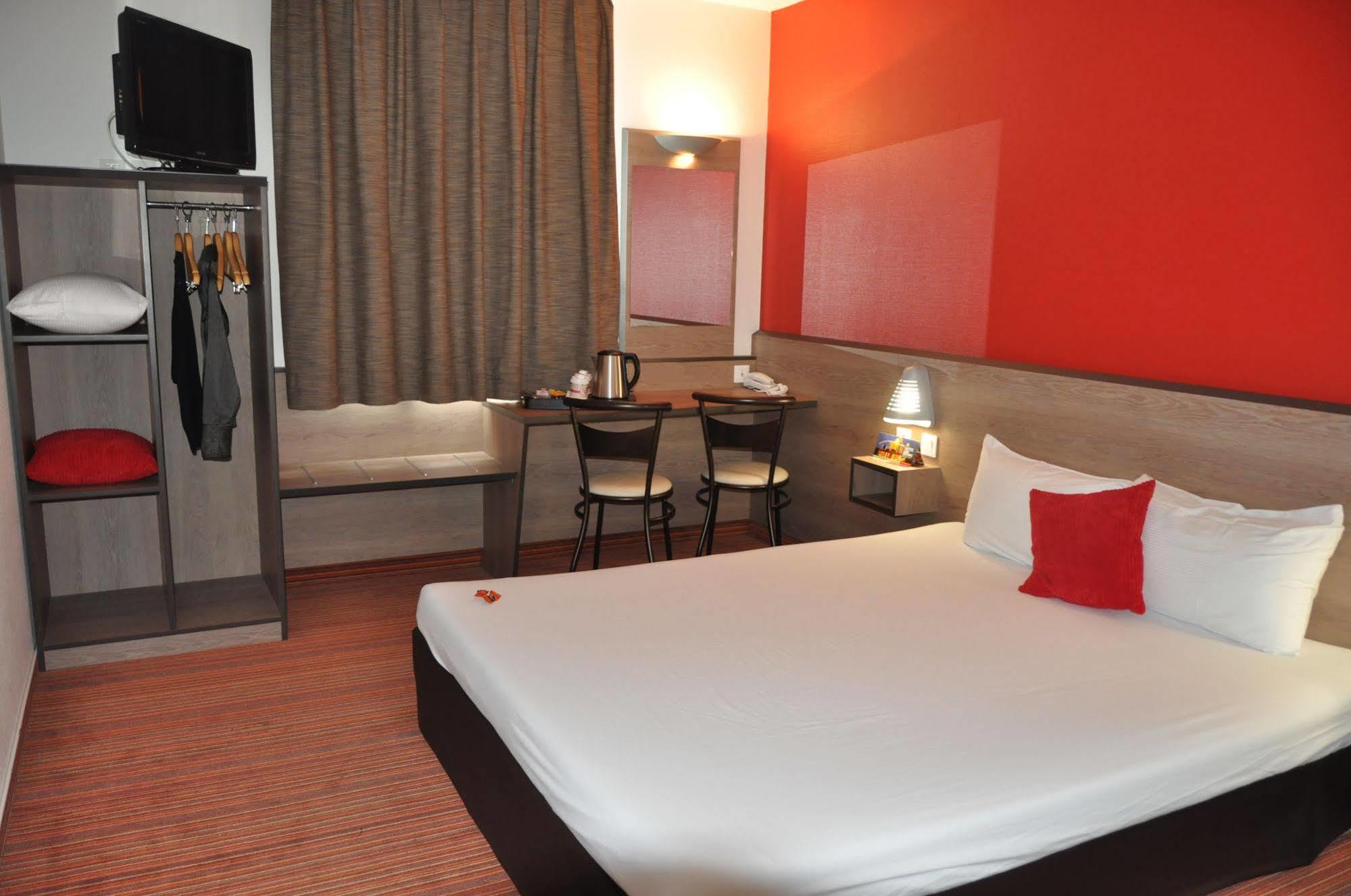 Hotel Clermont Estaing Luaran gambar